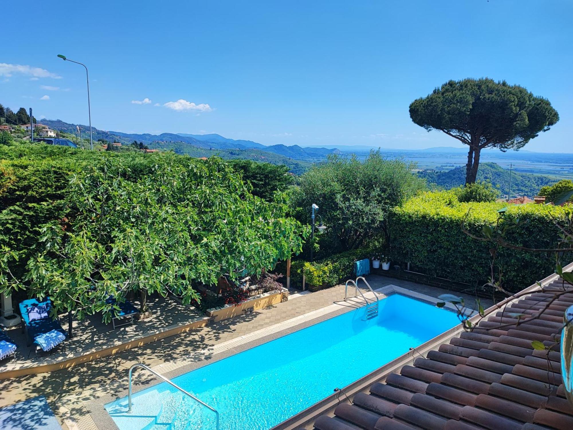 Villa Capo Corso Corsanico-Bargecchia 外观 照片